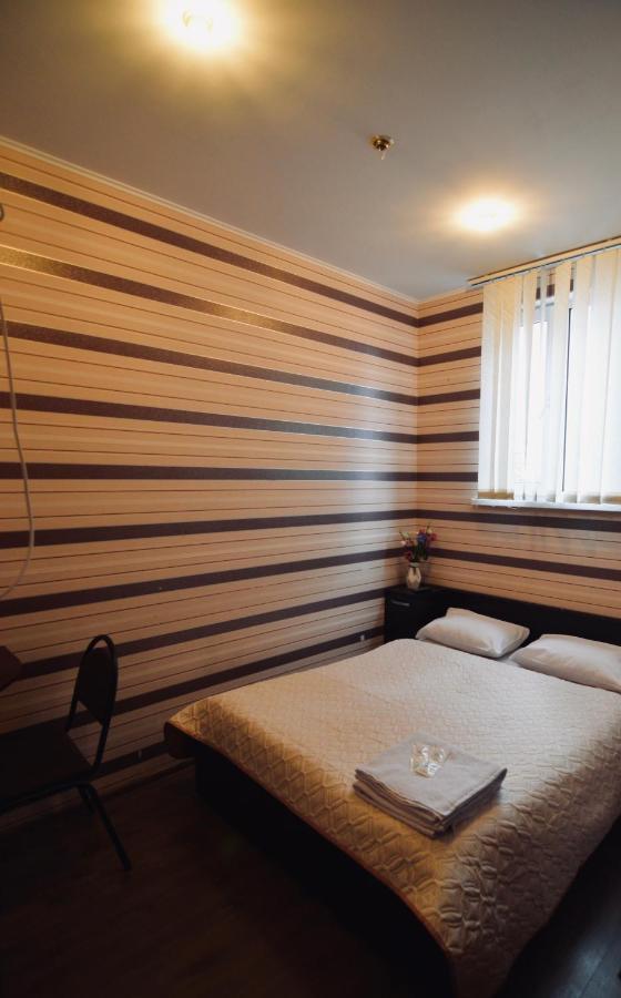 Uno Apart Hotel Kiev Buitenkant foto
