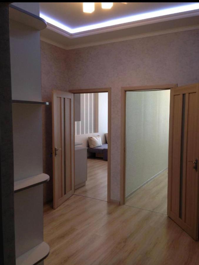 Uno Apart Hotel Kiev Buitenkant foto